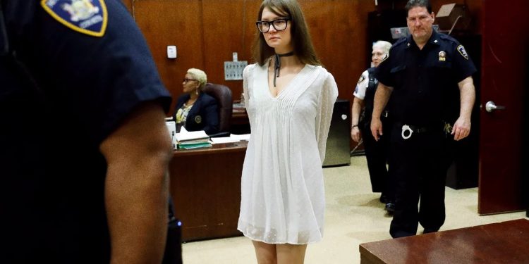 Anna Sorokin, Netflix sahte varise hikayesi için 320.000 $ ödedi 1 Anna Sorokin Netflix