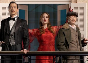 Netflix Dizisi Pera Palas’ta Gece Yarısı İzlemeye Değer mi?