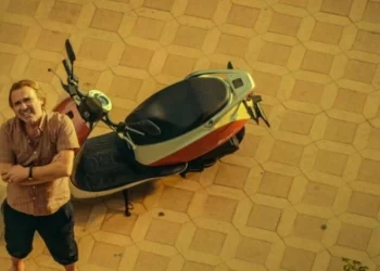 Netflix'in Engin Günaydın başrollü dizisi Andropoz'dan fragman geldi 8 Netflix’in Engin Günaydın başrollü dizisi Andropoz’dan fragman geldi
