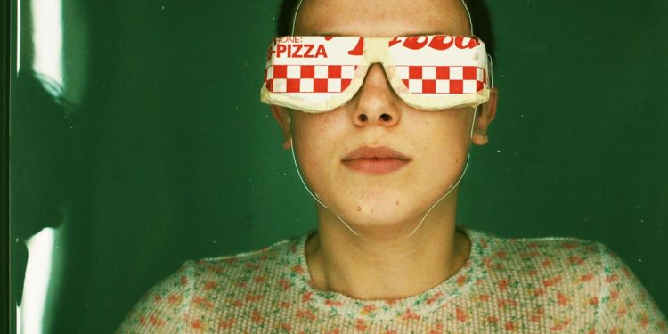 'Stranger Things' Sezon 5: Bildiğimiz Her Şey Netflix'in amiral gemisi serisinin son sezonunun prodüksiyonu Ocak 2024'te başlıyor. 1 ‘Stranger Things’ Sezon 5: Bildiğimiz Her Şey Netflix’in amiral gemisi serisinin son sezonunun prodüksiyonu Ocak 2024’te başlıyor.