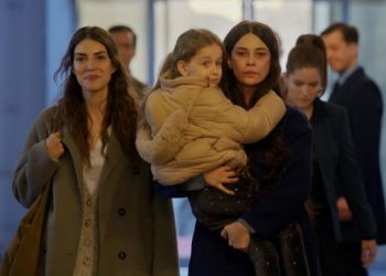 NE GEMİLER YAKTIM DİZİSİNİN 5. YENİ BÖLÜMÜNDE GERİLİMİ YÜKSELTEN KATİL DETAYI!