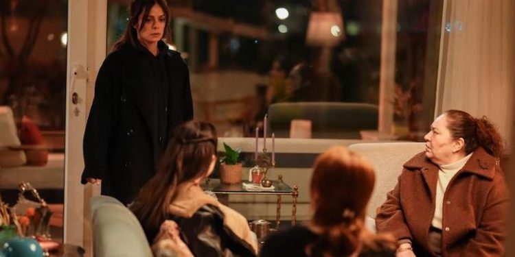 SANDIK KOKUSU 12. YENİ BÖLÜMDE ATİLLA’NIN SIRRI ORTAYA ÇIKACAK! 1 SANDIK KOKUSU 12. YENİ BÖLÜMDE ATİLLA’NIN SIRRI ORTAYA ÇIKACAK!