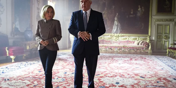 Netflix Filmi 'SCOOP' Nisan 2024'te Yayınlanıyor ve İlk Bakış Fragmanı Yayınlandı Filmin başrollerinde Gillian Anderson, Keeley Hawes, Billie Piper ve Rufus Sewell yer alıyor. 1 Netflix Filmi ‘SCOOP’ Nisan 2024’te Yayınlanıyor ve İlk Bakış Fragmanı Yayınlandı Filmin başrollerinde Gillian Anderson, Keeley Hawes, Billie Piper ve Rufus Sewell yer alıyor.