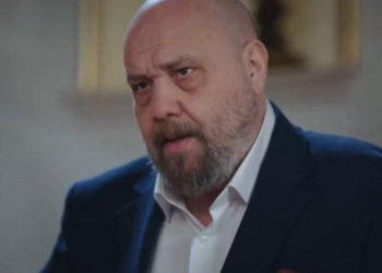 KIZILCIK ŞERBETİ DİZİSİNİN 54. YENİ BÖLÜMÜNDE ALEV’İN BEBEĞİ BÜYÜK MESELE OLUYOR!