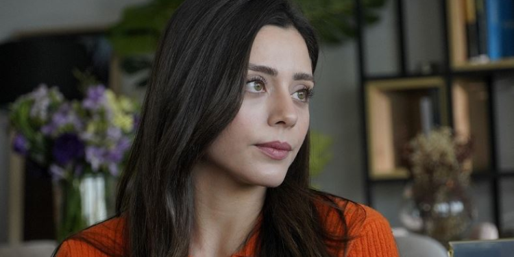 SILA TÜRKOĞLU’NUN HAYRANLARI KIZILCIK ŞERBETİ DİZİSİNE TEPKİ GÖSTERMEYE BAŞLADI!