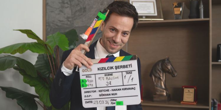 KIZILCIK ŞERBETİ DİZİSİNE KAAN TAŞANER’İN GELİŞİ EN ÇOK DA SILA TÜRKOĞLU HAYRANLARINI SEVİNDİRECEK! 1 KIZILCIK ŞERBETİ DİZİSİNE KAAN TAŞANER’İN GELİŞİ EN ÇOK DA SILA TÜRKOĞLU HAYRANLARINI SEVİNDİRECEK!