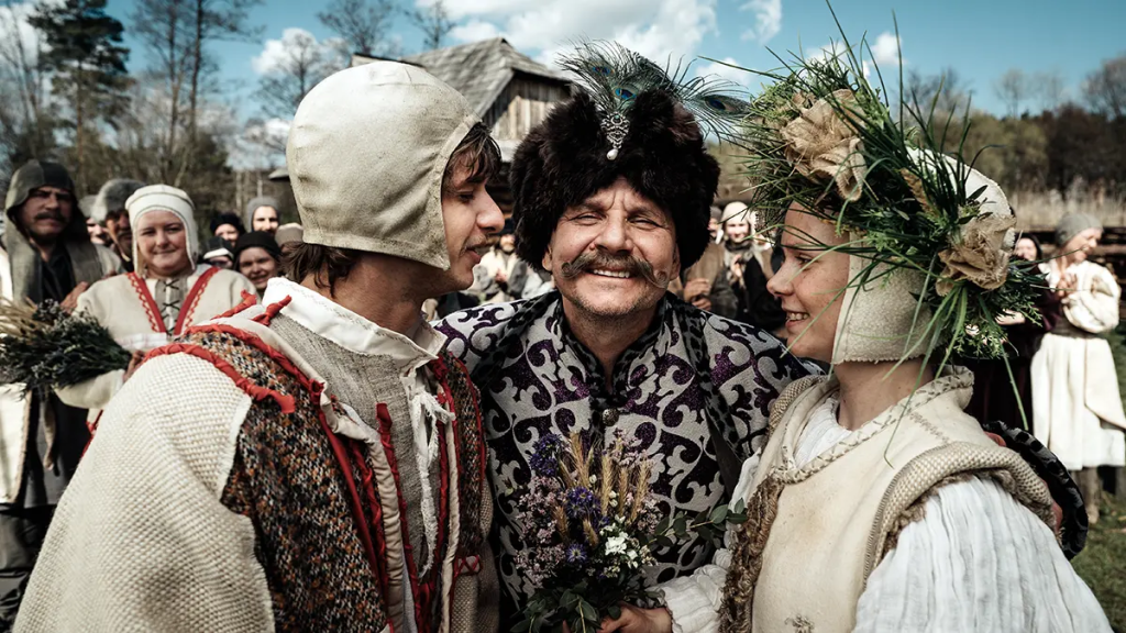 Netflix, Polonya Komedi Dizisi '1670'i 2. Sezon İçin Yeniledi Polonya komedi dizisi 2025'te geri dönecek.