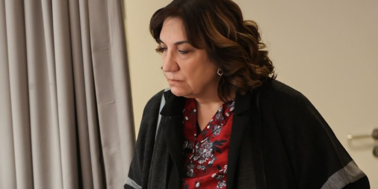 TÜM KADIN İZLEYİCİLER SANKİ BAHAR DİZİSİNİ BEKLİYORMUŞ GİBİ BİR DURUM OLUŞTU! 1 TÜM KADIN İZLEYİCİLER SANKİ BAHAR DİZİSİNİ BEKLİYORMUŞ GİBİ BİR DURUM OLUŞTU!