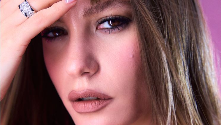 İSPANYA’DA GÜNDEM OLMA SIRASI KIVANÇ TATLITUĞ İLE SERENAY SARIKAYA’YA GELDİ!