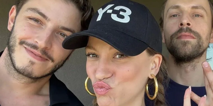 Netflix Kimler Geldi Kimler Geçti Konusu Nedir? Oyuncuları Kim? Ne Zaman Başlayacak?