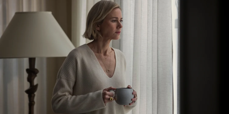 Ryan Murphy, The Watcher 2. sezon hakkında belirsiz bir güncelleme sunuyor: 'Bilmiyorum' 1 Ryan Murphy, The Watcher 2. sezon hakkında belirsiz bir güncelleme sunuyor: ‘Bilmiyorum’