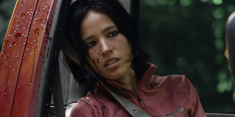‘Don’t Move’ İncelemesi: Kelsey Asbille ve Finn Wittrock’un Başrolde Olduğu Netflix Gerilim Filmi Bazı Anlara Sahip