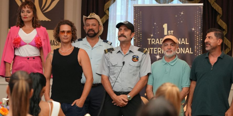 ÇAKALLARLA DANS 7 FİLMİNİN VİZYONA GİRMESİNE ÇOK AZ KALDI! 1 ÇAKALLARLA DANS 7 FİLMİNİN VİZYONA GİRMESİNE ÇOK AZ KALDI!