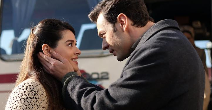 SEN AĞLAMA İSTANBUL DİZİSİ 3. YENİ BÖLÜMDE ŞEHRAZAT, FERHAT’I KURTARMAK İÇİN HAYATINI FEDA EDER