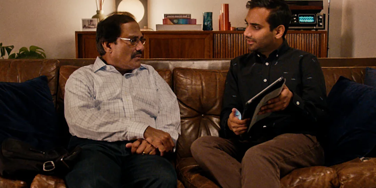 'Master of None' üçüncü sezonda cesur bir değişim sunuyor ama yine de parlıyor Üçüncü sezon şaşırtıcı bir hal alıyor. 1 ‘Master of None’ üçüncü sezonda cesur bir değişim sunuyor ama yine de parlıyor Üçüncü sezon şaşırtıcı bir hal alıyor.