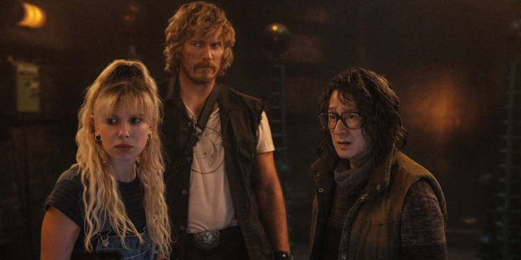 Netflix’te yayınlanmasından günler önce eleştirmenlerin The Electric State hakkında söyledikleri