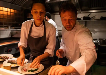 Stephen Graham’ın ‘Adolescence’ Ekibinden Diğer Dizi Yakında Netflix’ten Ayrılıyor