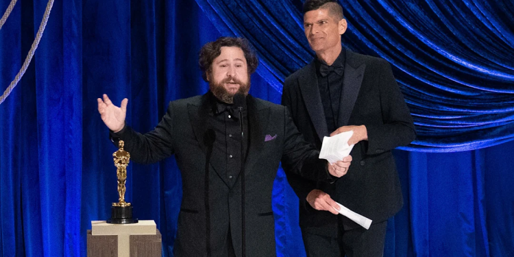 Netflix'te kesinlikle çocuklara uygun olmayan 5 mutlaka izlenmesi gereken animasyon filmi 1 Netflix’te kesinlikle çocuklara uygun olmayan 5 mutlaka izlenmesi gereken animasyon filmi