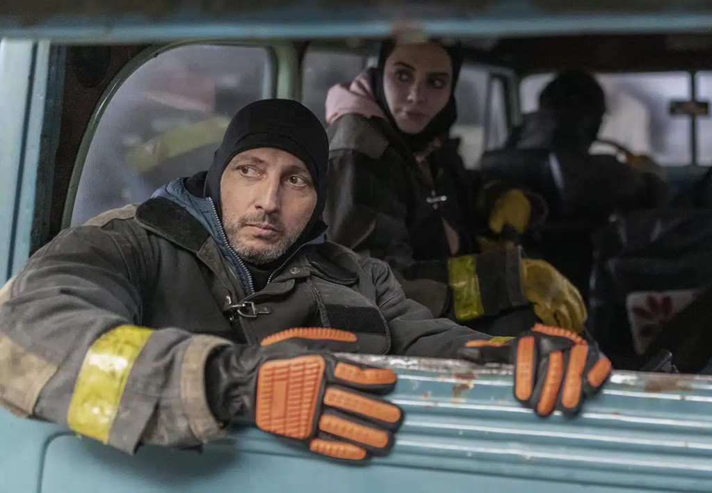 'The Eternaut' Netflix Dizisi İncelemesi: Bu Destansı Arjantin Post-Apokaliptik Uyarlamasını İzlemeli misiniz? 2 'The Eternaut' Netflix Dizisi İncelemesi: Bu Destansı Arjantin Post-Apokaliptik Uyarlamasını İzlemeli misiniz?