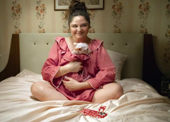 Lena Dunham’ın Yeni Komedi Dizisi ‘Too Much’ Temmuz 2025’te Netflix’te Yayınlanacak