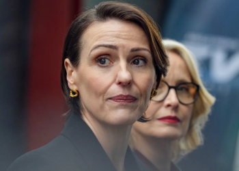 Suranne Jones ve Julie Delpy’nin Netflix Dizisi ‘Rehine’: Bilmeniz Gereken Her Şey