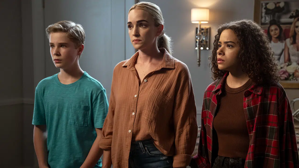 Ginny & Georgia Showrunner Teases Season 4 and Says She Know Who The Father Is 2 Ginny & Georgia Showrunner Teases Season 4 and Says She Know Who The Father Is