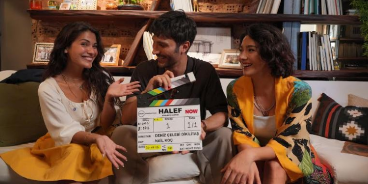 Halef Köklerin Çağrısı dizisi aşk ve intikam içerikli bir konusu bulunuyor! 1 Halef Köklerin Çağrısı dizisi aşk ve intikam içerikli bir konusu bulunuyor!