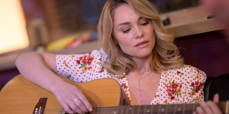 Netflix'in Günlük Dizi Deneyi Erken Sonlandı; 'Tout Pour La Lumière' Tek Sezon Sonra İptal Edildi 1 Netflix’in Günlük Dizi Deneyi Erken Sonlandı; ‘Tout Pour La Lumière’ Tek Sezon Sonra İptal Edildi