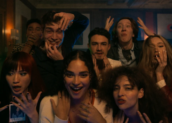 Bu gece bitirebileceğiniz 2 saatten kısa 4 iyi Netflix filmi 32 Bu gece bitirebileceğiniz 2 saatten kısa 4 iyi Netflix filmi