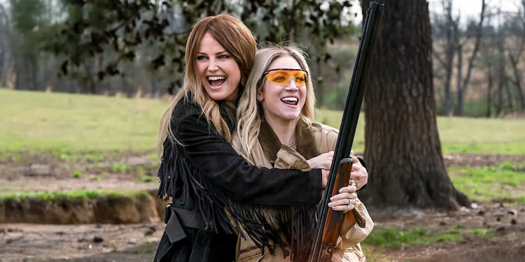 'The Hunting Wives' 2. Sezon: Çekimler Başladı ve Şu Ana Kadar Bildiğimiz Her Şey 1 ‘The Hunting Wives’ 2. Sezon: Çekimler Başladı ve Şu Ana Kadar Bildiğimiz Her Şey