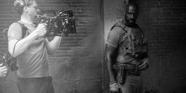 ‘Paralı Asker: Bir Kurtarma Dizisi’nin Kamera Arkası Görüntüleri ve Prodüksiyonun Fas’a Taşınması Yayınlandı