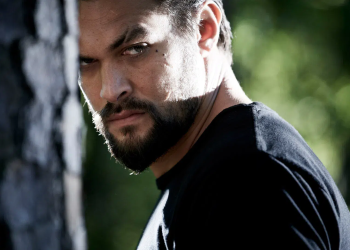 Jason Momoa’nın başrolünde olduğu ‘The Red Road’ dizisi altı yıllık bir aradan sonra Netflix’e geri dönüyor.