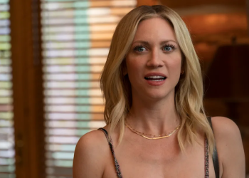 Brittany Snow, The Hunting Wives dizisinin 2. sezonunda yaşanacak ‘çılgın’ bir ölüm konusunda hayranlarını uyardı.